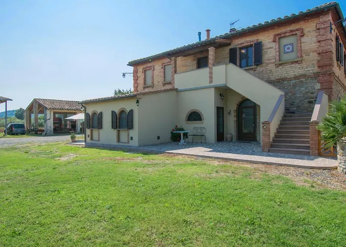 Apartamento Podere Sant'elisa-3 By Interhome *